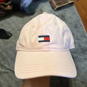 Pink Tommy Hilfiger hat